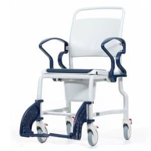 Chaise de douche et garde-robe bonn