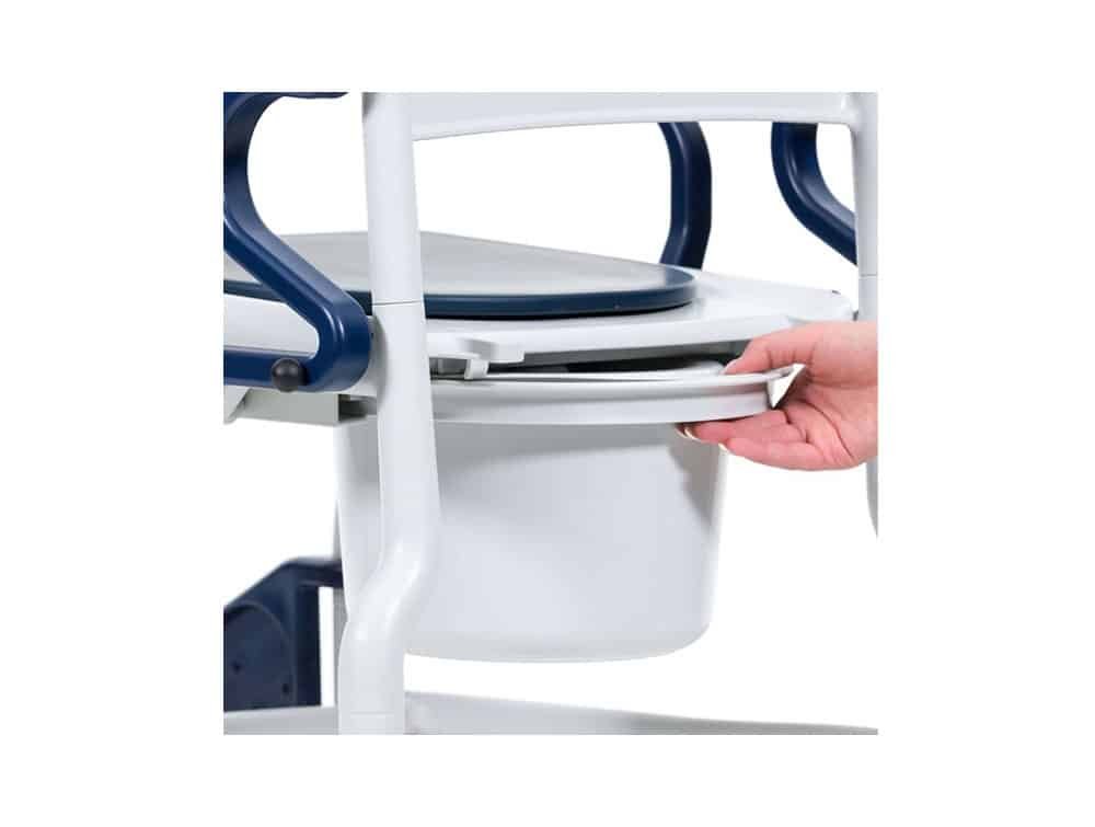 Chaise-de-douche-et-garde-robe-bonn2