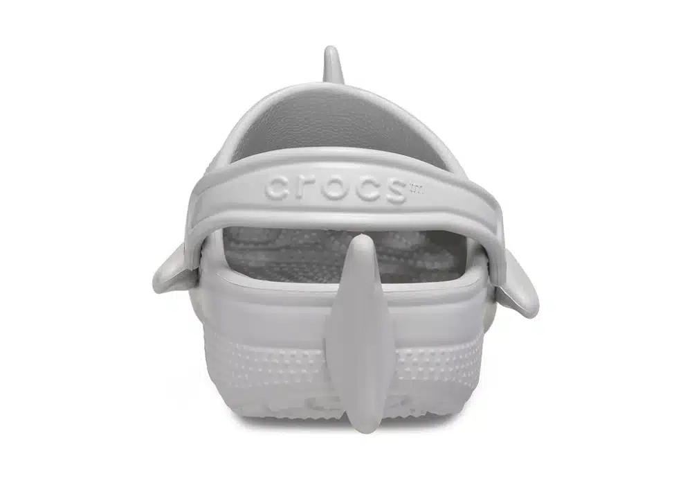 Sabot Crocs Classic IAM Shark T Gris