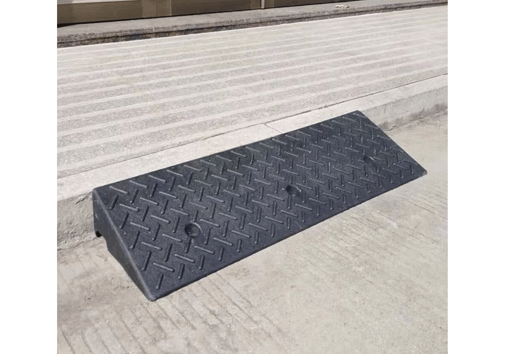 Rampe de seuil haut en Caoutchouc 1000×380×150 mm