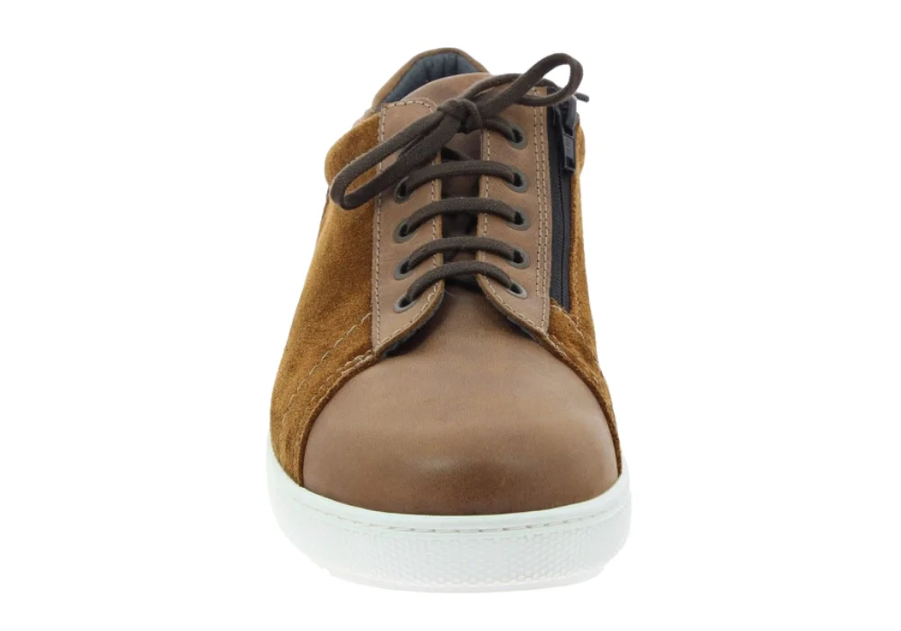 Yvan camel (1)