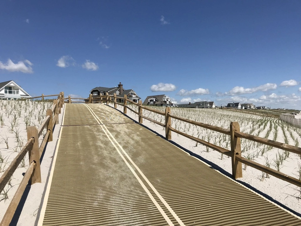 Tapis d’accès pour sols meubles
